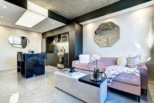 One-Bedroom Apartment 302