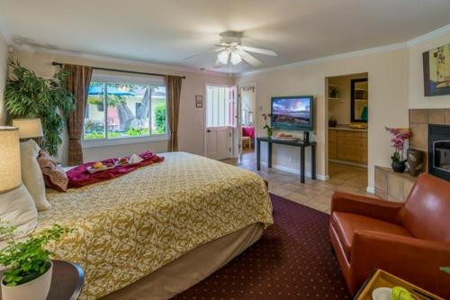 Beach House Inn