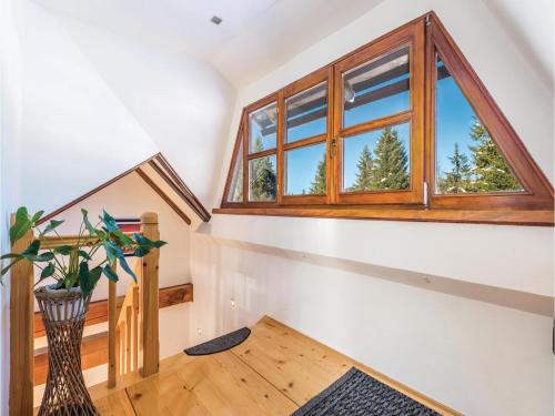  Three-Bedroom Holiday Home in Cabar in Gorači