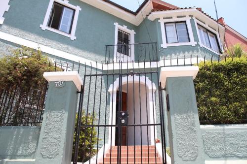 

Hostal La Calandria