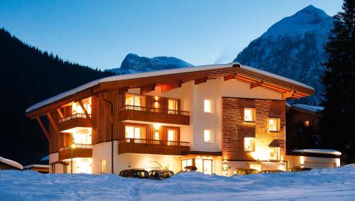  Alphaus Aparthotel, Pension in Pertisau bei Hinterriss