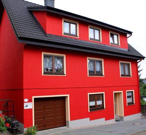 Ferienwohnung-Familie-Sprunk 3.5km von Thermalbad Wiesenbad entfernt