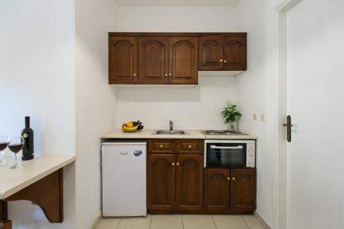 Philippos Hotel - image 7