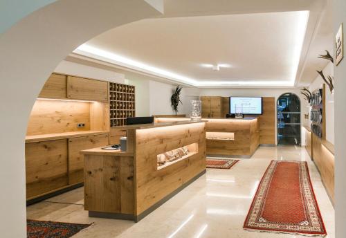 Hotel Stroblerhof - image 2