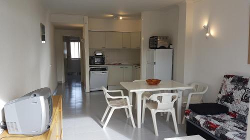 Apartment with Sea View image 10