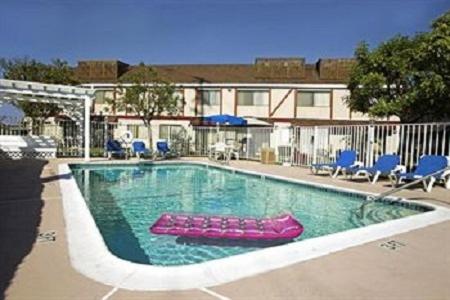 Best Western Westminster Inn - Hotel - Westminster