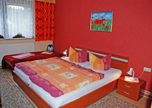 One-Bedroom Apartment image 10