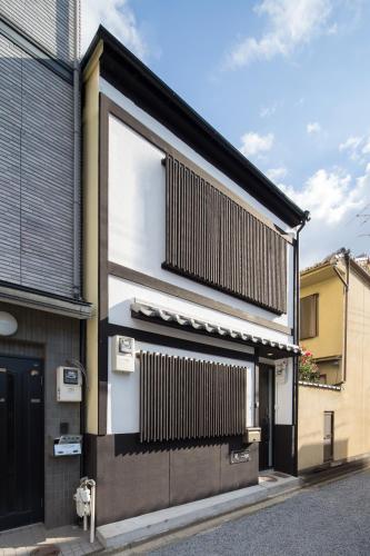 Tsumugi Hostel Enmachi Kyoto