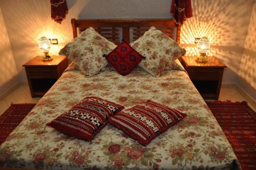 1 queen bed