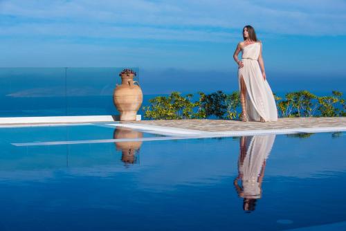 Villa with Sea View image 7