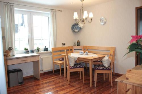 Apartment image 5