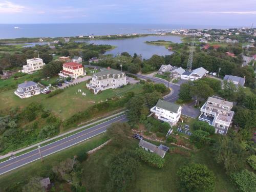 Payne's Harbor View Inn - image 6