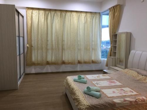 2775 sqf Sunset Luxury Condo in 1 Borneo