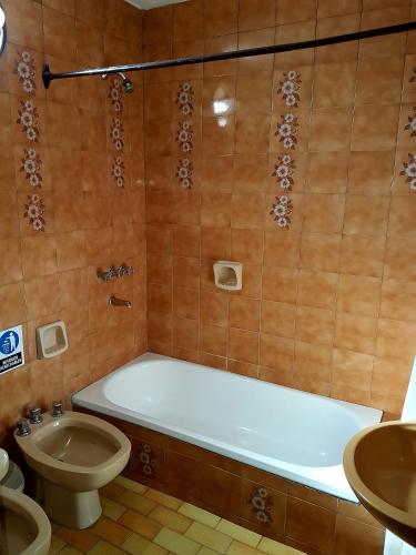 Double Room with Private Bathroom image 7