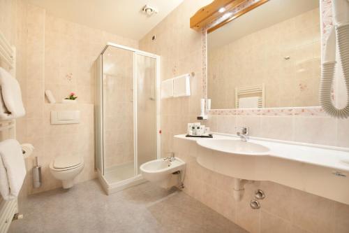 Hotel Duc De Rohan - image 7