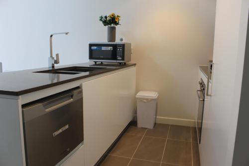 Kitchen, Exquisite Family Home +Parking, Close to CBD in Hunters Hill