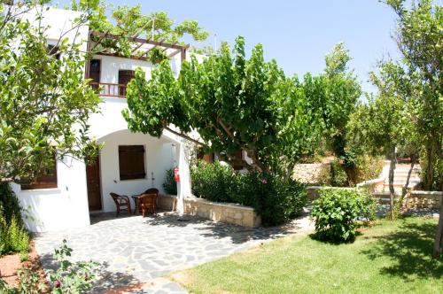 Alianthos Suites - image 4