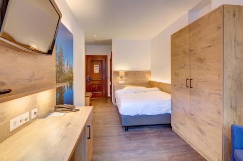 Alpen Resort Hotel - image 12