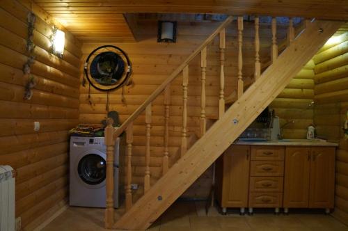 Andys House - image 4