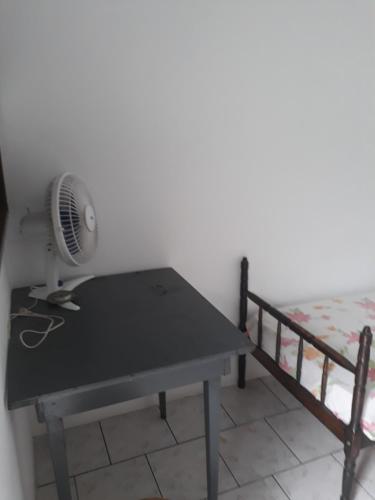 2 twin beds