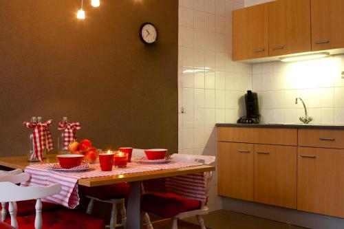 廚房, Appartementen Valkenburg in 法爾肯堡
