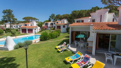  Large Duplex in Best Location - 10 minute walk to Marina -2Bdr 2Bath in 8125-514 Vilamoura