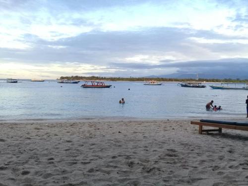 Mawar Beach Cottage In Indonesia