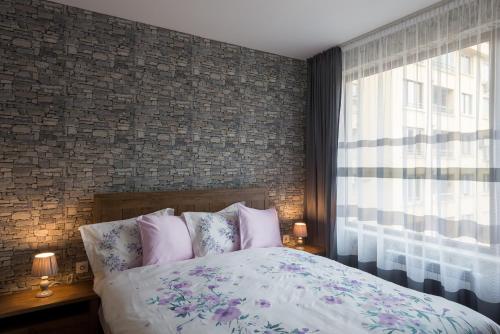 Grand Vitosha Apartments - image 4