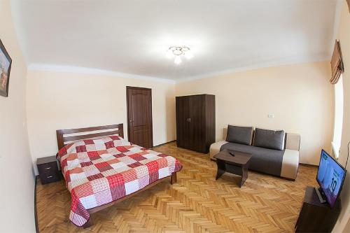 Apartament on Virmenska 1210 