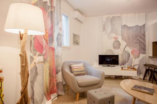 Acropolis Quiet Apartment 100 Mbps Wi-Fi, Atény (fotografie 3)