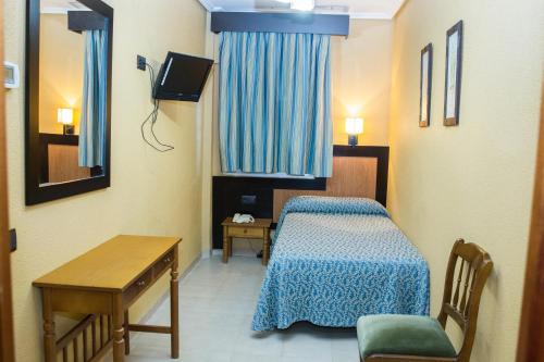 Hostal La Palmera - image 3