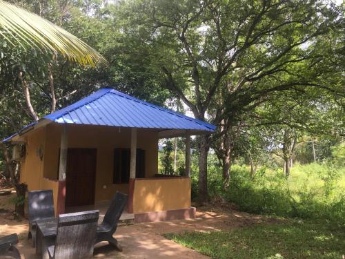 Yapahuwa Relax Stay in Mahawa
