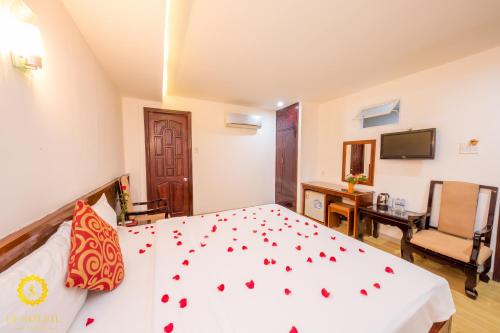 Standard Queen Room image 8