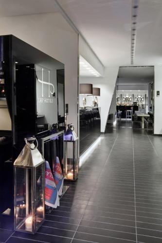 LHP Hotel Napoleon - image 11