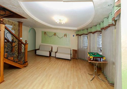 Podolyanka in Slavs'ke