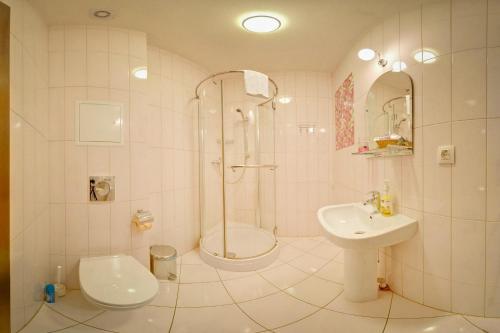 Hotel Adeliya - image 7