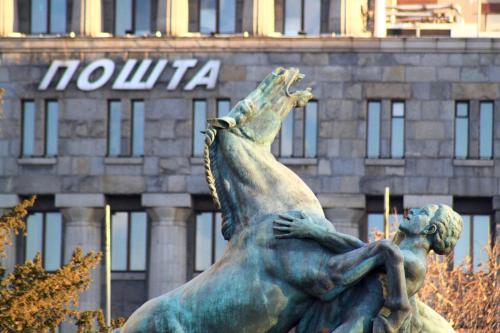 Dominic Smart & Luxury Suites - Parliament - image 13