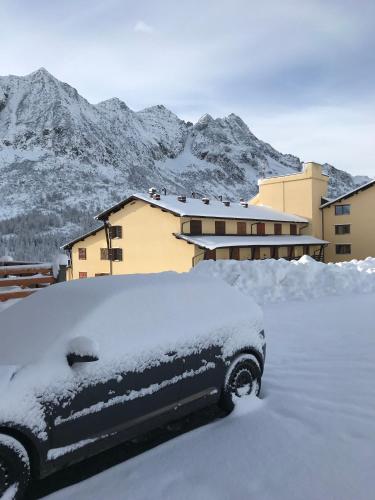  Gran Baita, Tonalepass bei Villa Dalegno