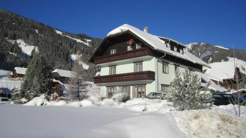 Ferienwohnungen Hohl, Unterkunft in Donnersbachwald