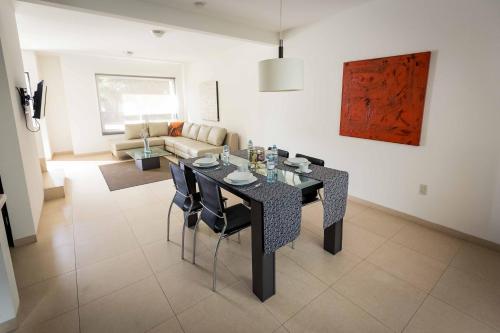 Redwood Villas Extended Stay Zona Industrial