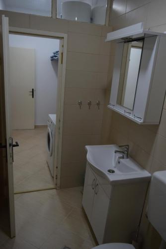 Apartment S&M - image 8