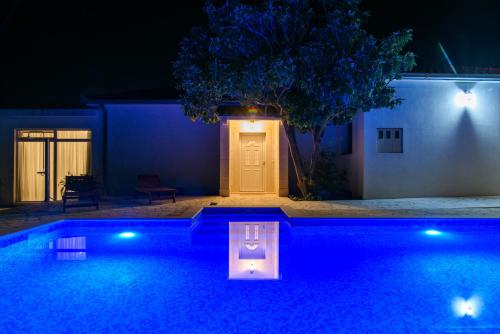 Villa Lado with private pool near Split Kastela