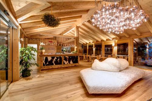 Dolomiti Lodge Alverà 3