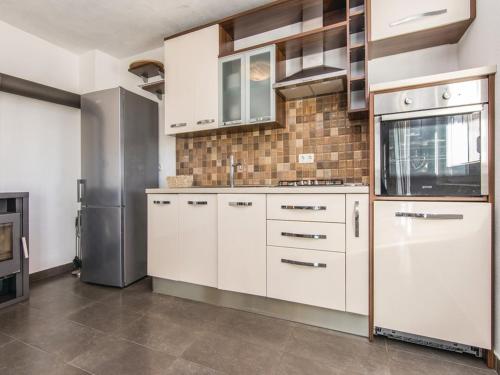 Villa Laura with pool, Budak, Zadar county in Budak