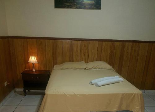 Guestroom, Hotel Manantiales El Salvador in San Salvador