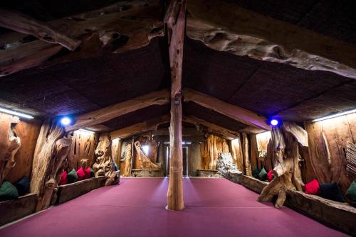 ทัศนียภาพภายนอกโรงแรม, บีชคอมเบอร์ ลอดจ์ แอนด์ แบ็กแพกเกอร์ (Beachcomber Lodge & Backpacker) in ไคไทอะ