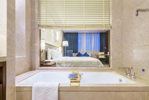 Jingling Shihu Garden Hotel  photo 4