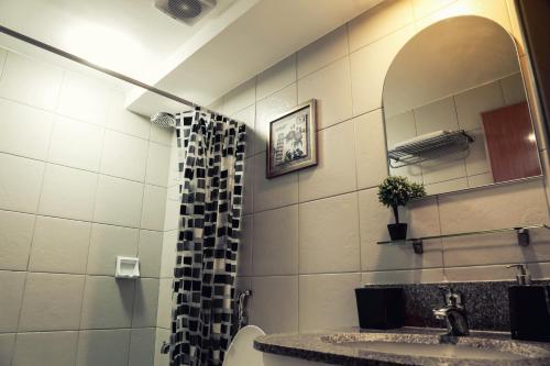 1014 West Insula Suites by AYS, Manila (photo 9)