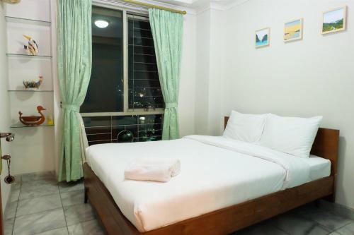 3 BR Spacious Mitra Oasis Senen Apartment By Travelio