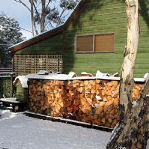 Derwent Bridge Chalets & Studios Over view